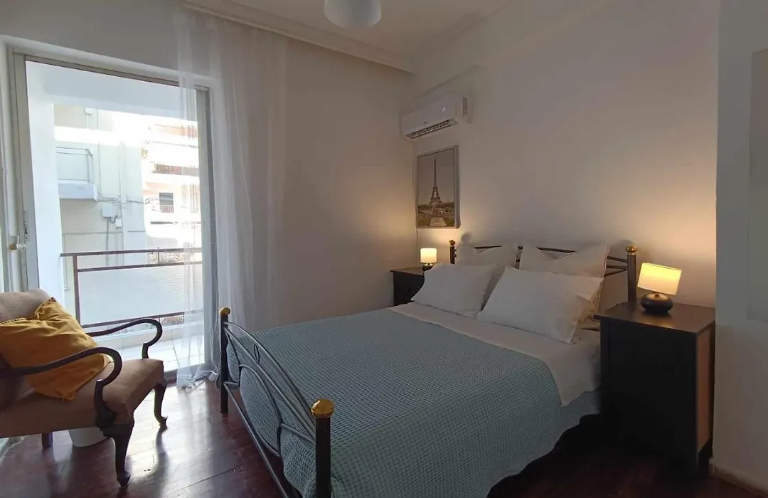 Apartment By The Sepolia Metro-1
